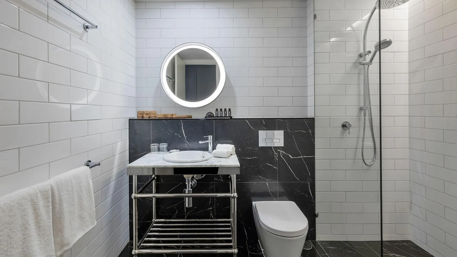 Adina Apartment Hotel Brisbane 4*,