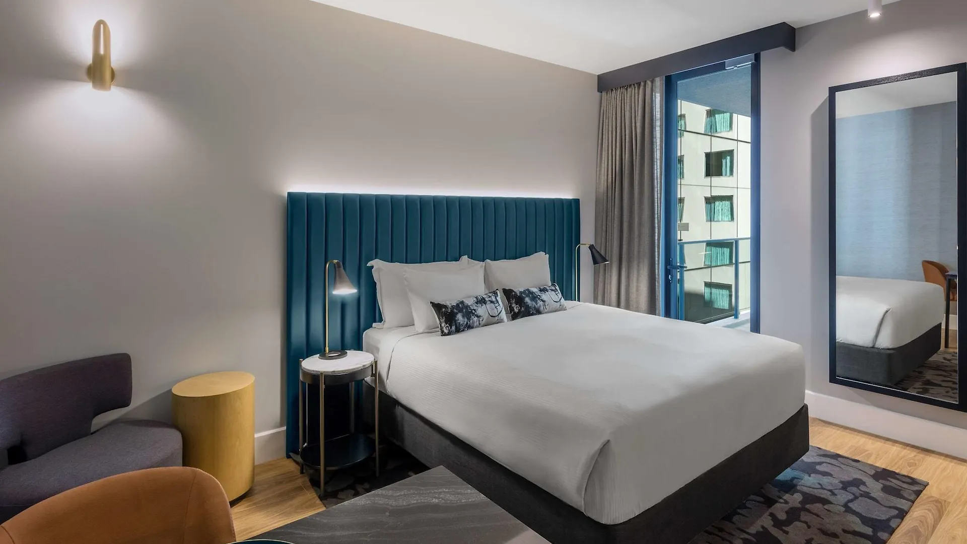 Adina Apartment Hotel Brisbane 4*,
