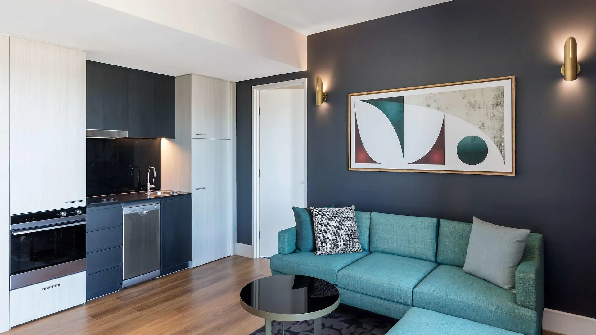 Adina Apartment Hotel Brisbane 4*,  Australie